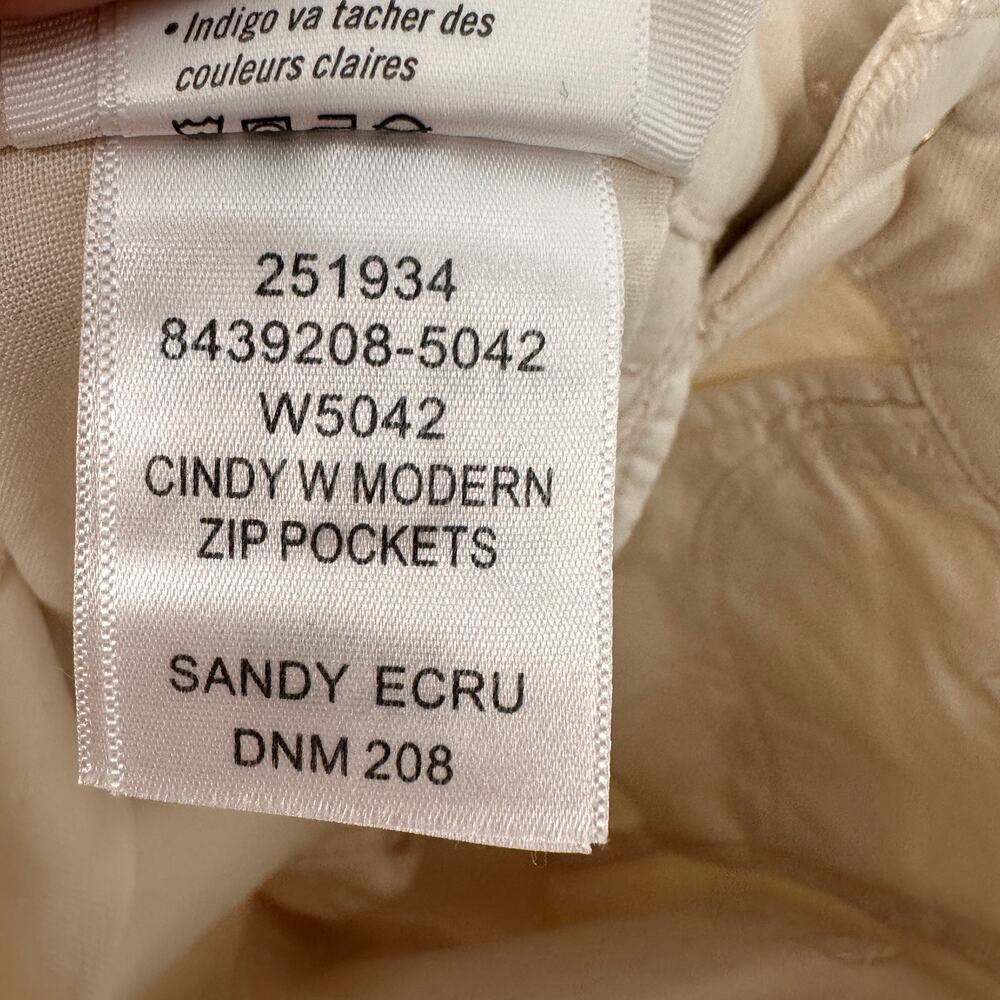 PAIGE NWT Cindy Mid Rise Slim Fit Jean in Ivory Sandy Ecru  // 00 - Picture 12 of 12